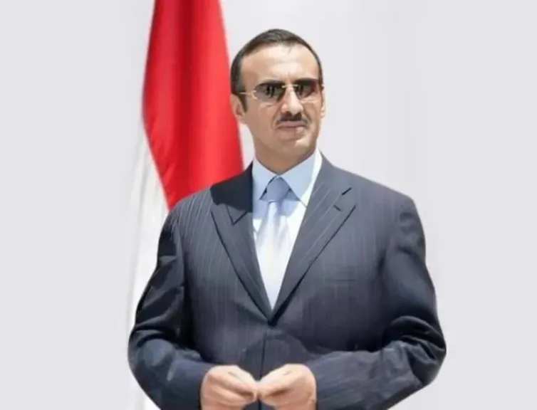 رسالة حزينة من أحمد علي عبدالله صالح لمقرب من طارق صالح.. ماذا ورد فيها؟